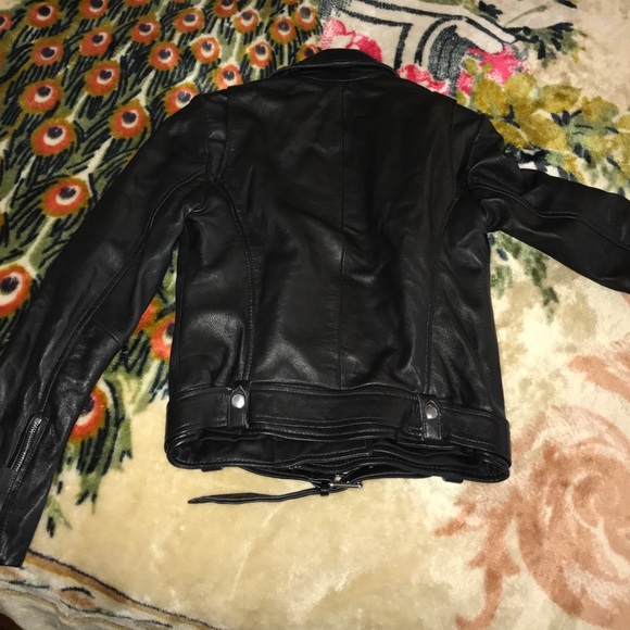 Zara woman's TRF genuine leather jacket - Picture 3 of 3